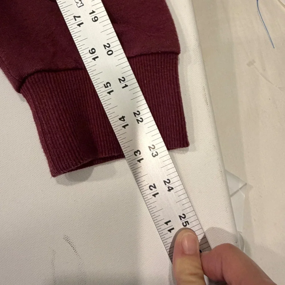 True Religion Men's M Burgundy Logo Sweatshirt Y2K Streetwear Oversized Crewneck